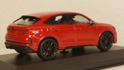Audi RS Q3 2019 red metallic, 410018100, Minichamps 1:43