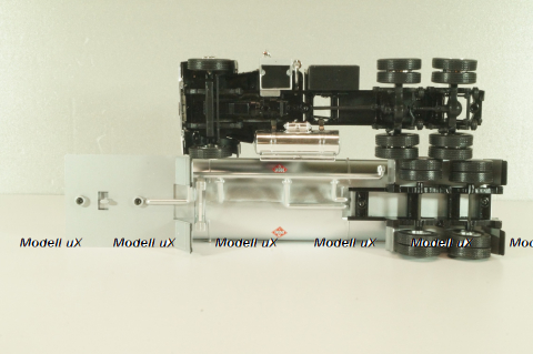 Freightliner FLC 120 64T truck with Semitrailer Texaco 1977, silver/ black, American trucks, Spain, #72, Altaya 1:43