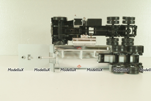 Freightliner FLC 120 64T truck with Semitrailer Texaco 1977, silver/ black, American trucks, Spain, #72, Altaya 1:43