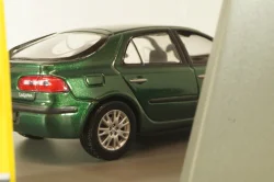 Renault Laguna II V6 24V "Dinamique", green, Universal Hobbies 1:43