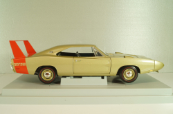 Dodge Charger Daytona 1969, light brown, 290865, ERTL 1:18