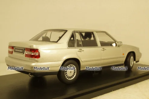 Volvo 960 1996, silver, T9-1800301, Triple9 1:18