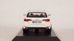 Audi A4 Avant 2015 white, 5011504213,  Spark 1:43