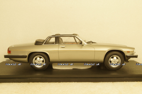 Jaguar XJ-SC silver metallic 1983, CML082-2, CULT MODELS 1:18