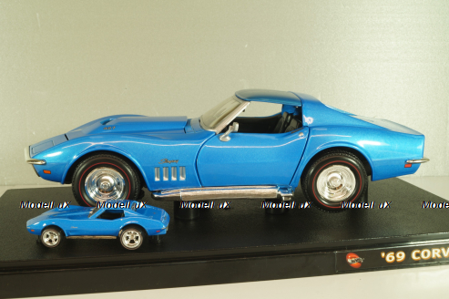 Chevrolet Corvette Stingrey (C3) 1968, Hall of Fame, blue, 047332, Hot Wheels 1:18/1:64 Set