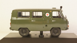 Уаз-452 1980г Санитарный, TruckTyr 1:43