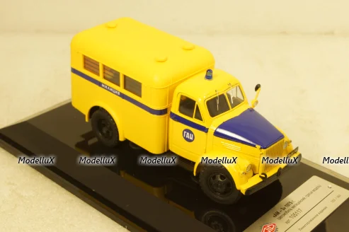 Man Autotransporter 1970 green/white, TTRX027, IXO 1:43