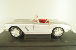 Chevrolet Corvette (C1) Convertible 1962, silver, 36833, ERTL 1:18 Уценка!