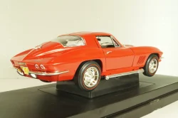 Chevrolet Corvette (C2) Sting Ray 1967, red, 32275, ERTL 1:18 Уценка!