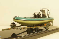 Mercedes ML320 W163 1998 with powerboat Ukraine Territorial Defense Forces (Mykolaiv 2022), TruckTyr 1:43