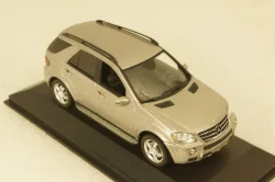 Mercedes ML63 AMG W164 2006, 400034570, silver Minichamps 1:43