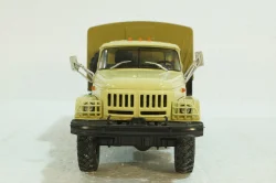 Зил-131 бортовой с тентом, бежевый, 100398.Б,  АвтоИстория 1:43 