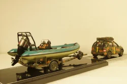 Mercedes ML320 W163 1998 with powerboat Ukraine Territorial Defense Forces (Mykolaiv 2022), TruckTyr 1:43