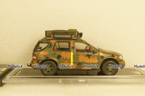 Mercedes ML320 W163 1998 with powerboat Ukraine Territorial Defense Forces (Mykolaiv 2022), TruckTyr 1:43