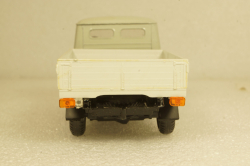 Уаз-3303, белый, Русская миниатюра 1:43
