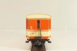 Вагон пассажирский, 2-й класс тип B4ipho/s (# 3154) 2-х осный, ÖBB, Epoche IV (1965 - 1990), оранжевый/бежевый, 34001, Roco 1:87 H0