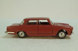 Alfa Romeo 2600, A4, желтая Ремейк 1:43