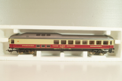 Вагон ресторан 'Trans-Europ Express' (number 61 80 88-80 107-0), 4-х осный DB, Epoche IV (1965 - 1990), бежевый/красный, 9169, Lima 1:87 (HO)