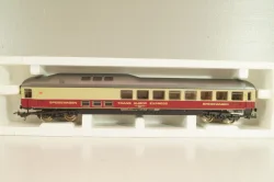 Вагон ресторан 'Trans-Europ Express' (number 61 80 88-80 107-0), 4-х осный DB, Epoche IV (1965 - 1990), бежевый/красный, 9169, Lima 1:87 (HO)
