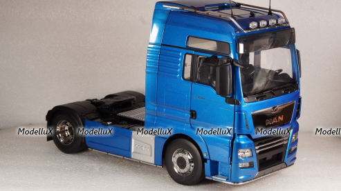 MAN TGX XXL 2018 metallic-blue, PCL30200, Premium Classixxs 1:18