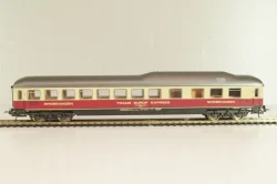Вагон ресторан 'Trans-Europ Express' (number 61 80 88-80 107-0), 4-х осный DB, Epoche IV (1965 - 1990), бежевый/красный, 9169, Lima 1:87 (HO)