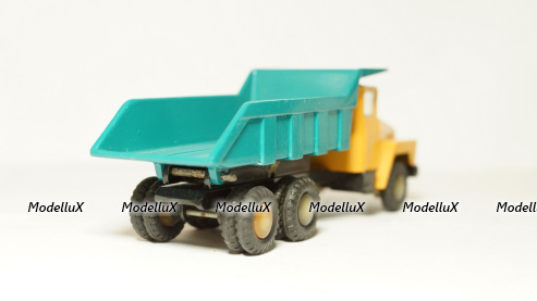 КрАЗ 258, 1:43