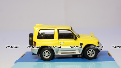 Mitsubishi Pajero, yellow, Cararama 1:43