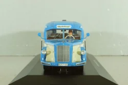 Mercedes-Benz O 6600 bus with figuren driver 1951, blue, 450274800, Schuco 1:43