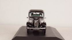 Austin 7 Ruby salon black, Oxford 1:43
