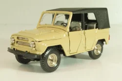 Уаз-469 А34, бежевый, 1991г., серый салон, Тантал/Радон 1:43