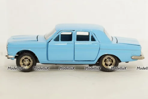 Ford Cortina MkIII 2000GT dark blue/mattblack 1973, Vanguards 1:43