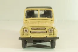 Уаз-469 А34, бежевый, 1991г., черный салон, Тантал/Радон 1:43