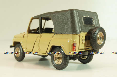 Уаз-469 А34, бежевый, 1991г., черный салон, Тантал/Радон 1:43