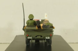 Jeep Willys Ambulance U.S. Army Normandy 1944 with 2 figuren, green, R028, Victoria 1:43
