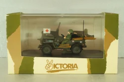Jeep Willys Ambulance U.S. Army Normandy 1944 with 2 figuren, green, R028, Victoria 1:43