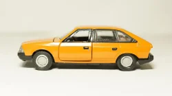 International Harvester DCOF-405 towing vehicle 1959 greenmetallic/white, TR112, IXO 1:43 Уценка!
