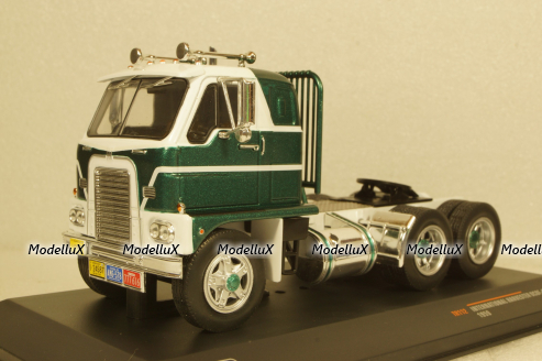 International Harvester DCOF-405 towing vehicle 1959 greenmetallic/white, TR112, IXO 1:43