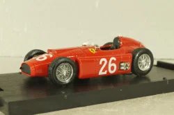 International Harvester DCOF-405 towing vehicle 1959 greenmetallic/white, TR112, IXO 1:43 Уценка!