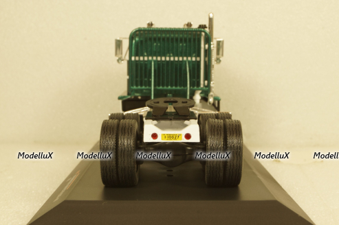 International Harvester DCOF-405 towing vehicle 1959 greenmetallic/white, TR112, IXO 1:43