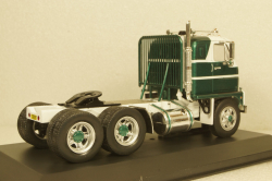 International Harvester DCOF-405 towing vehicle 1959 greenmetallic/white, TR112, IXO 1:43 Уценка!