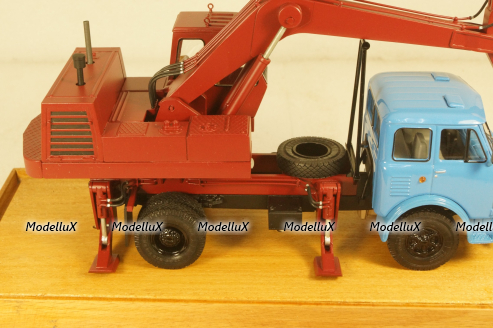Маз-500А Экскаватор "Красный экскаватор" г.Киев 1977г., TruckTyr 1:43