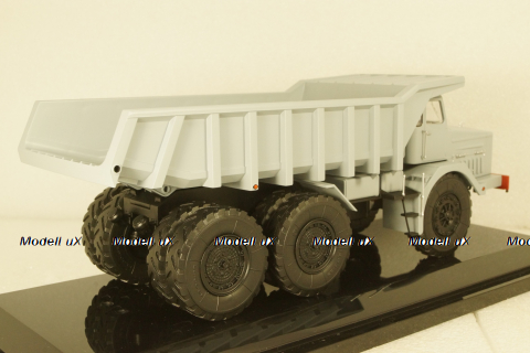 Маз-530 карьерный самосвал большой грузоподъёмности, TruckTyr 1:43
