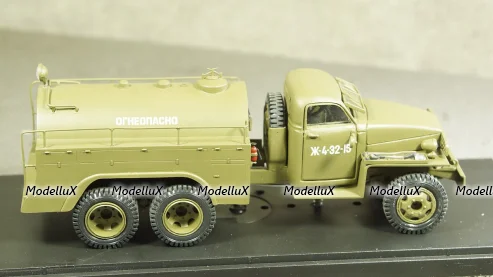 ЗИС-155 (1949-1957) бежево-красный, 04010B, Classicbus 1:43