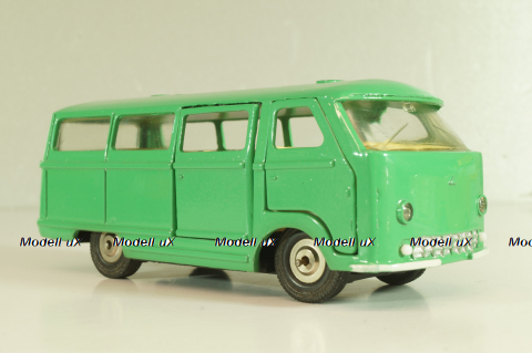 Раф-977 Латвия, зеленый, раннй, з-д Арсенал, г. Ленинград 1:43