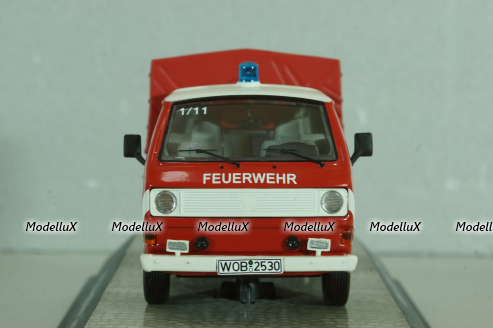 Volkswagen T3a Doka (typ 247) double cabine 1979, Feuerwehr, Premium Classixxs 1:43