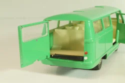 Раф-977 Латвия, зеленый, раннй, з-д Арсенал, г. Ленинград 1:43