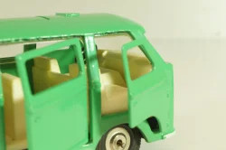 Раф-977 Латвия, зеленый, раннй, з-д Арсенал, г. Ленинград 1:43