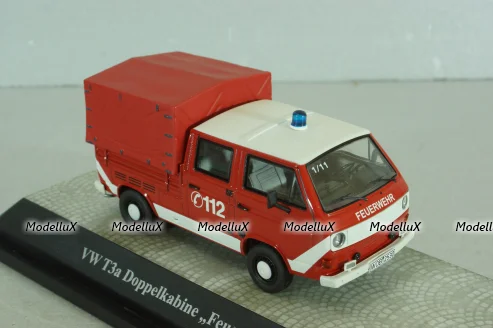 Volkswagen T3a Doka (typ 247) double cabine 1979, Feuerwehr, Premium Classixxs 1:43