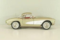 Chevrolet Corvette (С1) 1961, silver grey, AMM1151, AutoWorld 1:18  