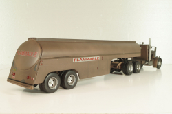 Peterbilt 281 with semi trailer fuel tanker 1955, from movie Duel, rusty, TTR038, IXO 1:43